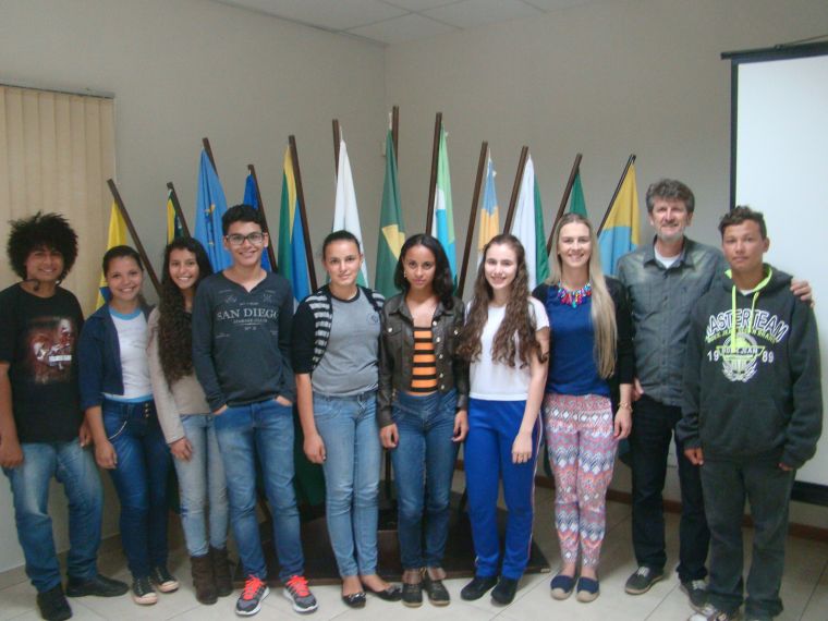 Vereadores Mirins visitam o Núcleo Regional de Educação