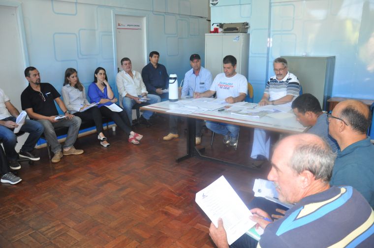 Vereadores participam de reunião do Comuttram 