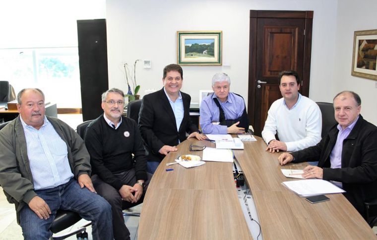 João Badotti acompanha reunião para liberação de R$ 7,5 milhões para Laranjeiras