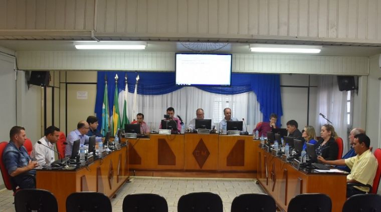 Sessão ordinária 038/17: vereadores aprovam quatro projetos