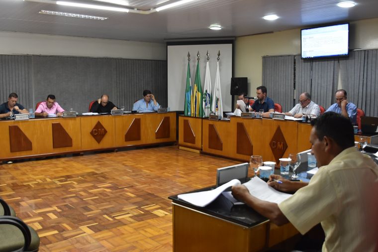 Transporte Universitário é o destaque da sessão 003/2018