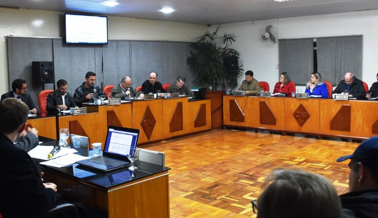 Câmara de Laranjeiras realiza sessão ordinária 018/2018