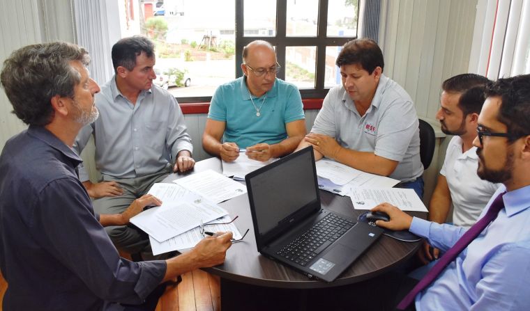 Comissões Permanentes deliberam sobre projetos de reposição salarial, obras e saúde