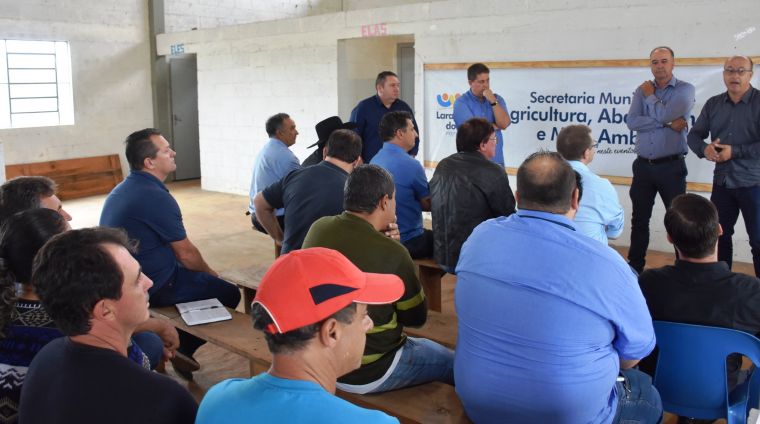 Câmara Municipal prestigia mais uma ação do Dinheiro na Comunidade